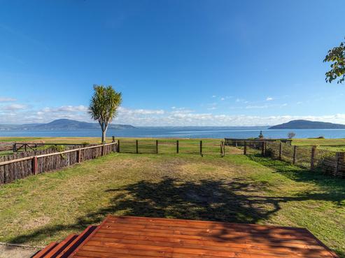 1 Willow Avenue, Hannahs Bay