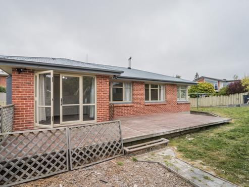 42 Arun Street, Marchwiel