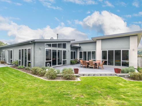 14 Sumner Terrace, Aotea