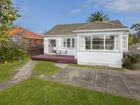 28 Burcham Street, Taita
