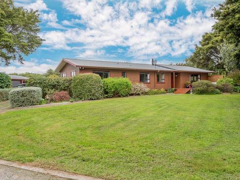 76 Te Waka Road, Otaki