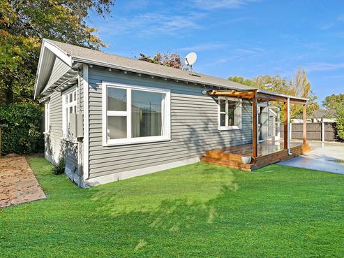 2/188 Hills Road, Edgeware