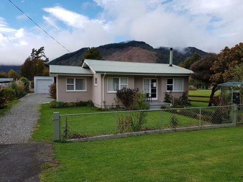 147 Fairfax Street, Murchison