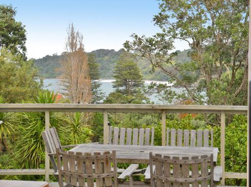 14 Hillside Crescent, Leigh