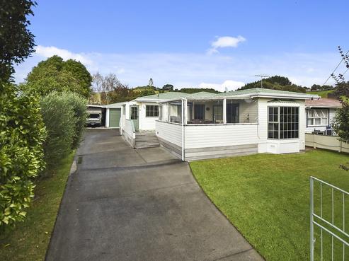 16 Banks Road, Kawakawa Bay