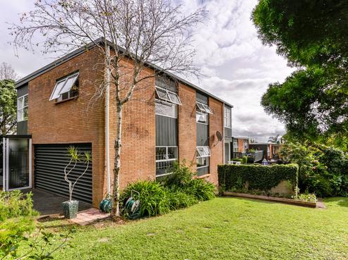 1/241 Jervois Road, Herne Bay