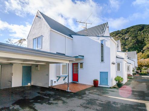 3/354 Muritai Road, Eastbourne