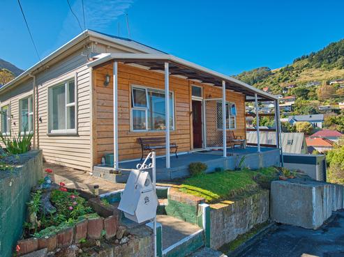 18 Exeter Street, Lyttelton
