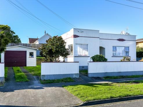 14 Argyle Street, Hawera