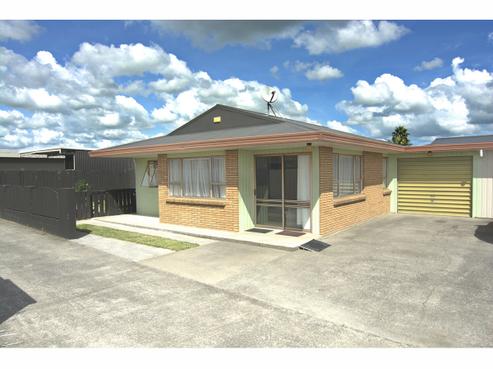 17A Edgewater Parade, Waiuku
