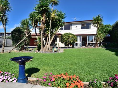 859B Whangaparaoa Road, Manly