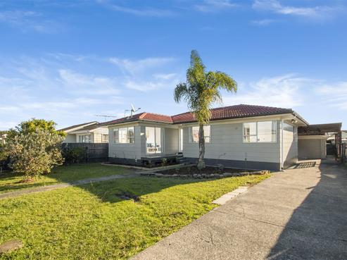 45 Zelda Avenue, Clover Park