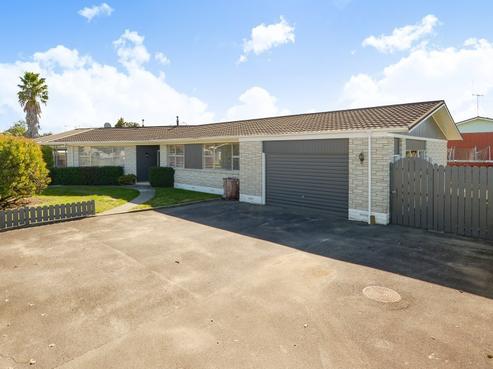 8 Dalgliesh Avenue, Forest Lake