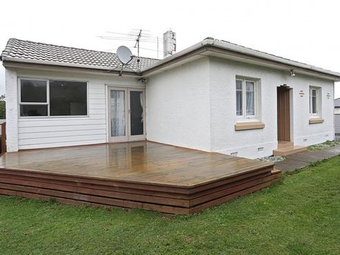 54 Brown Street, Strathern