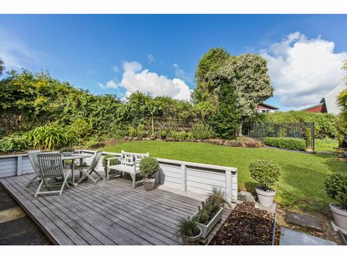 2/61 Watea Road, Torbay