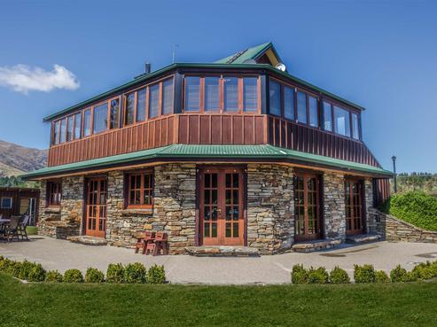 28 Loach Road, Hawea Flat