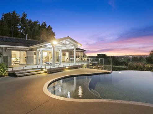 25 Harry Dreadon Road, Opaheke
