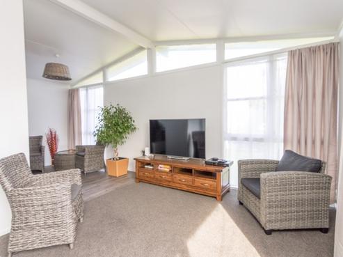 15 Langley Avenue, Milson
