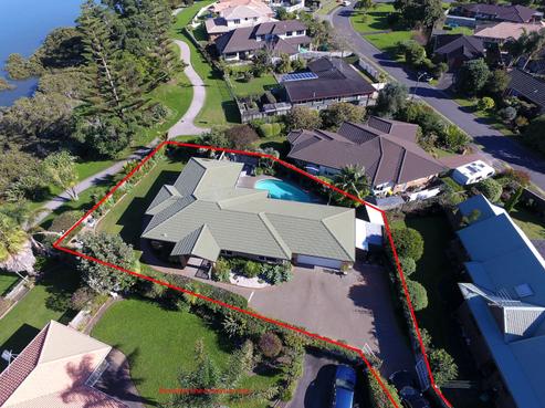 32 Settlers Grove, Orewa