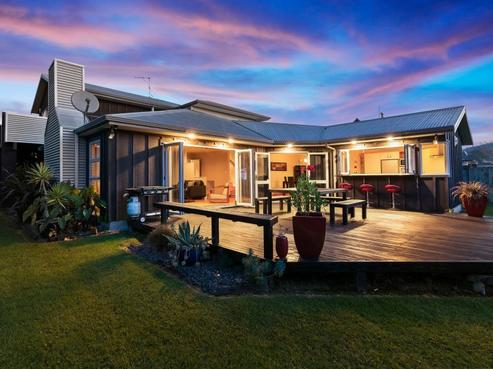 14 Gemini Place, Kawaha Point