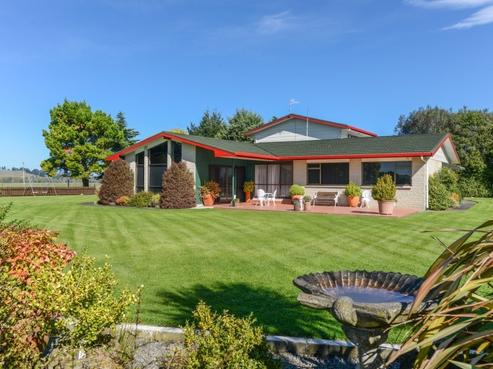 1182 Tikokino Road, Waipawa