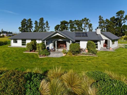 14D Mulholland Drive, Darfield