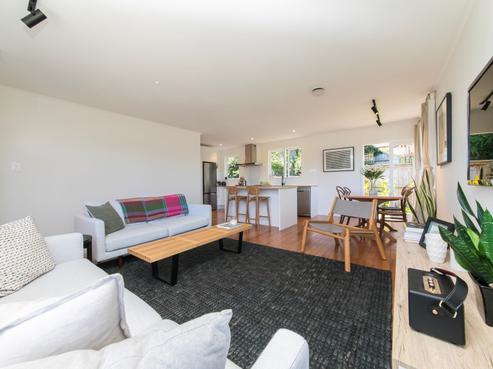 9 Atkinson Road, Titirangi