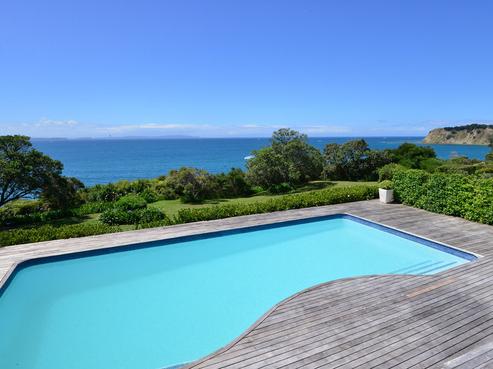 138 Pacific Parade, Army Bay