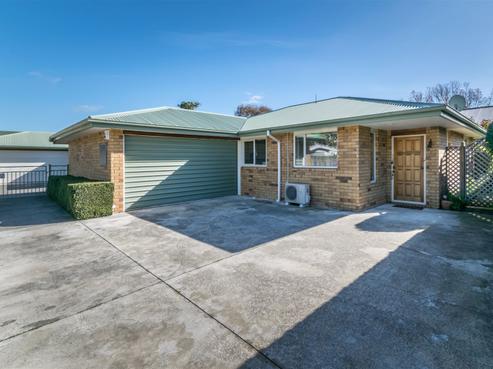 35B Young Street, Somerfield