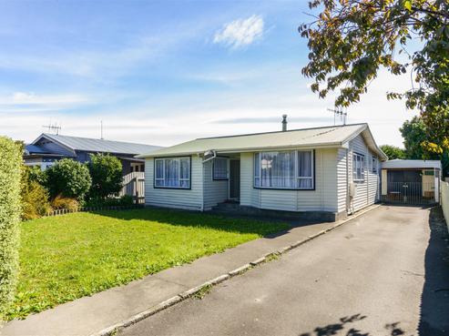 205 Riverslea Road South, Akina