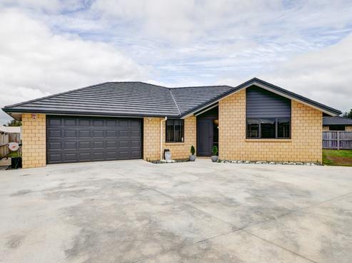 24 Max Landing, Grandview Heights