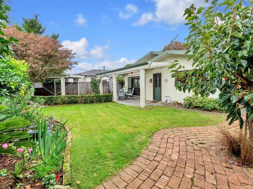 2/4 Argyle Avenue, Pahurehure