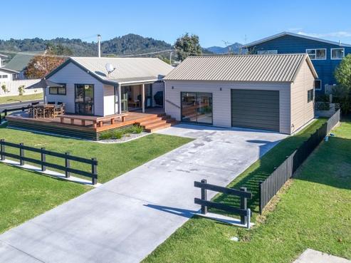101 Linton Crescent, Whangamata