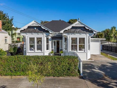 21 Lancing Road, Sandringham