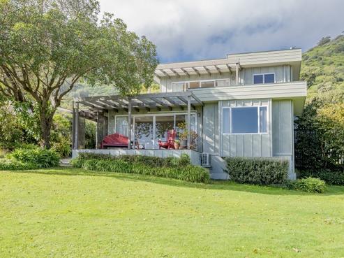 5 Tui Crescent, Waikanae