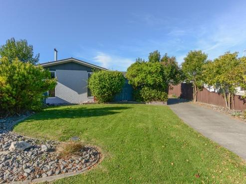 13 Robinson Crescent, Tamatea