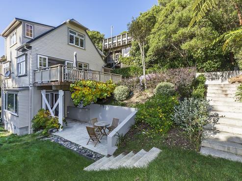 28 Farnham Street, Mornington