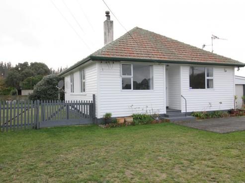 38 Ladys Mile, Foxton