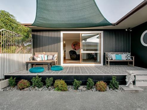 11 Dinwiddie Avenue, Onekawa