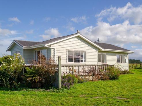 74 Settlement Road, Greytown