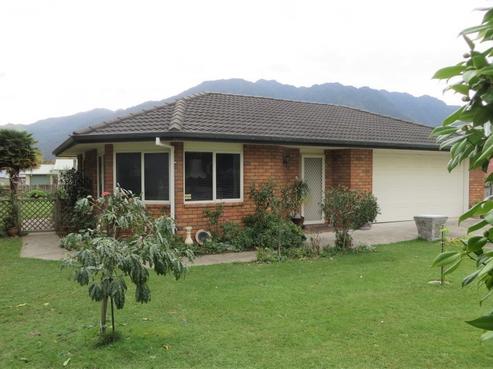 2 Follis Street, Te Aroha