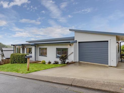 10 Tara Place, Belmont