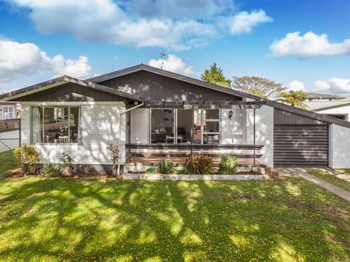 6 Challinor Street, Pukete