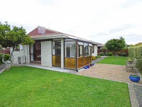 166 Tait Drive, Greenmeadows