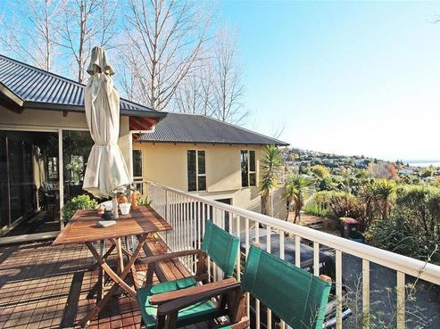 1 Francois Way, Enner Glynn