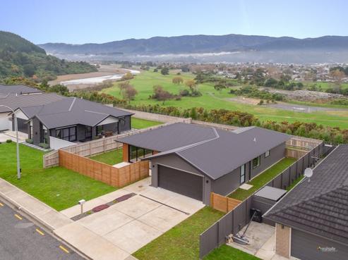 108 Riverstone Drive, Riverstone Terraces