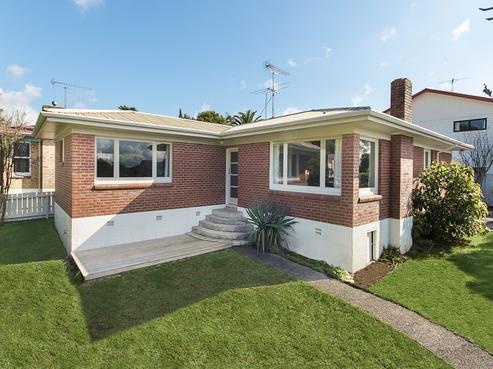 2 Richardson Avenue, Pukekohe