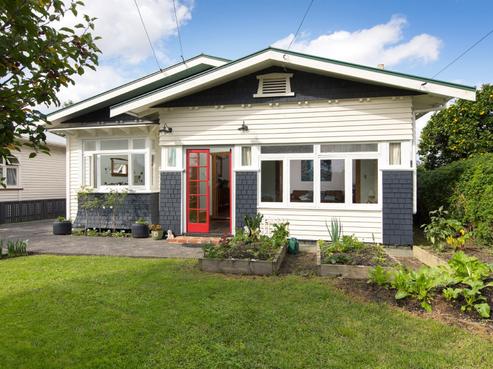 10 Alberta Street, Point Chevalier