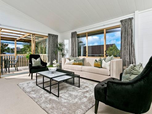 27 Ayton Drive, Totara Vale