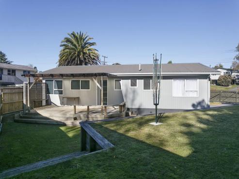 100A Taharepa Road, Hilltop